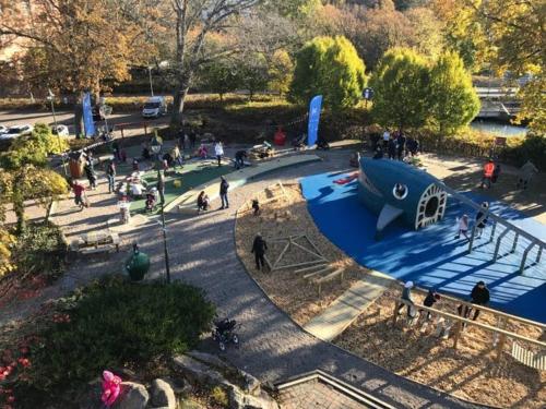 Kinderspielplatz, Naturnära Ängen Ödegården (Naturnara Angen Odegarden) in Trollhattan