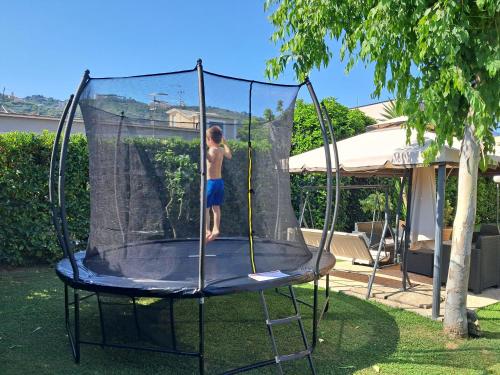 Appartamento in B&B con piscina privata in เซนต์ อันโตนิโอ อบาเท