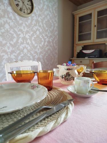 餐飲服務, Le fenil du Grand Dormeur - Chambres d'hôtes (Le fenil du Grand Dormeur - Chambres d'hotes) in 比肖夫塞姆
