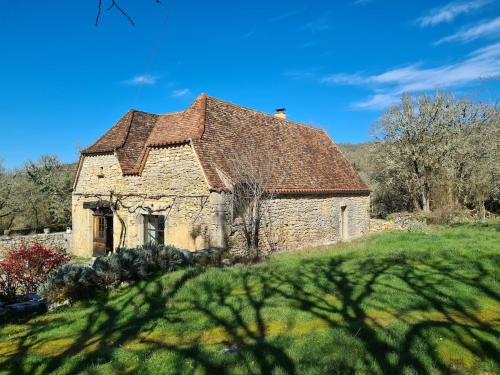 Grande maison en pierre gîte à louer Rignac