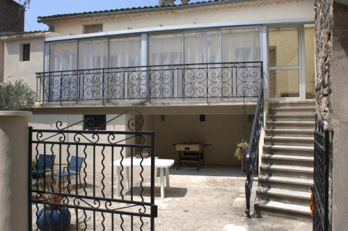 Hotelli välisilme, Les Voûtelettes (Les Voutelettes) in Saint-Jean-de-Ceyrargues