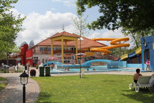 Holiday Apartman in Morahalom