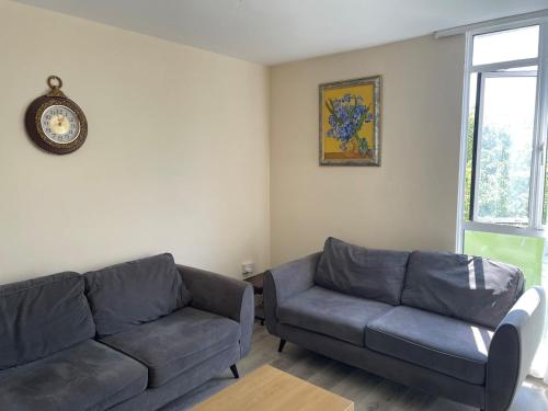 Large 2 bedroom flat Hyde park, Londra