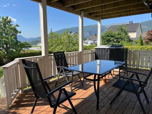 Åndalsnes gustehouse (Andalsnes gustehouse) in Andalsnes