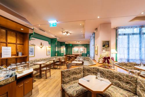 Hotel Pension Baronesse - image 7