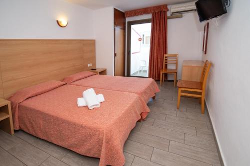 Hostal Montaña - image 4