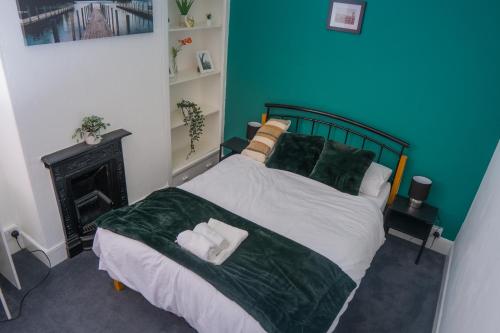 Valla Retreat Serviced Stay in Northampton Town Centre