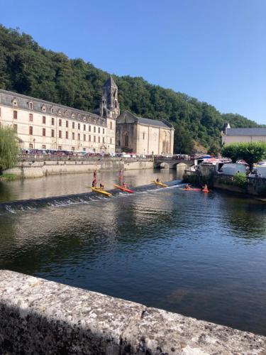 Le Studio in 布朗通