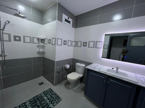 Douche, Charmant T3 au cœur du centre-ville in Hai El Moudjahiddine