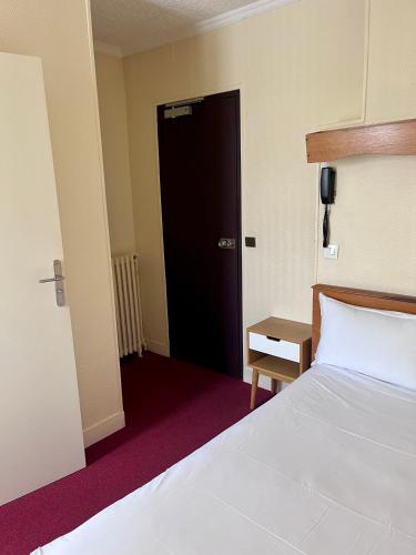 Hotel Paris Bercy near Dhalgren Gallery