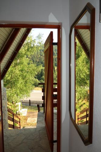 Sunny Slope cottage-vikendica "Suncana padina" in Dolovi Lalevića