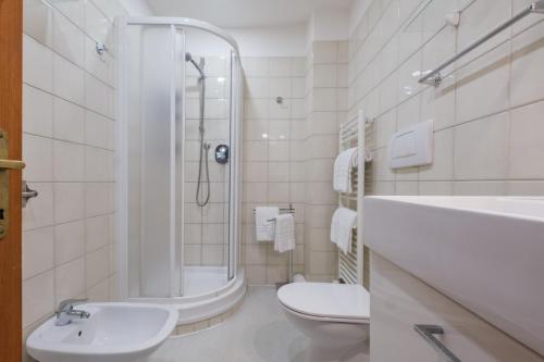 Apartment - Ground Floor image 6