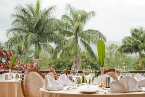 מרפסת, Mbale Resort Hotel in Mbale