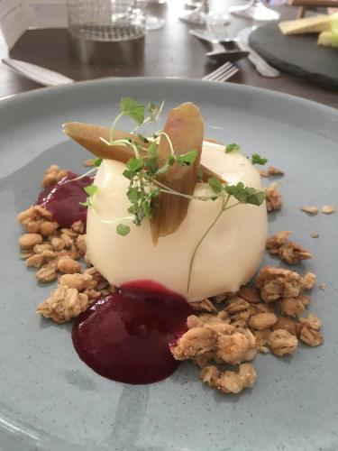 The Commodore Hotel – Instow