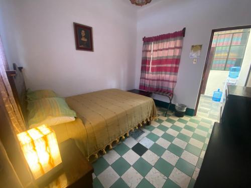 Standard Double Room with Shared Bathroom image 8