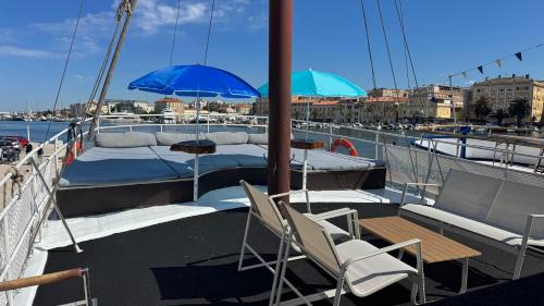 Rhythm Floating Hostel - Zadar 3