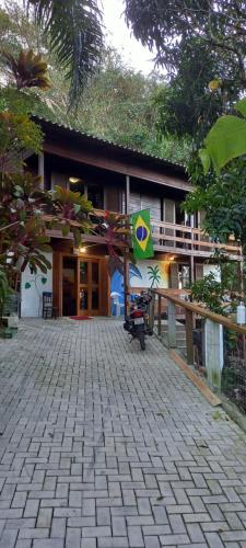 Casa do canto das ondas, Bombinhas