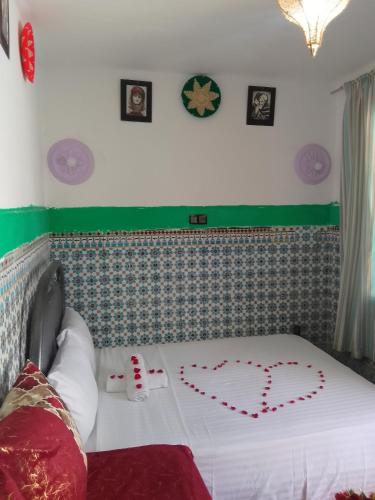 Double Room image 3