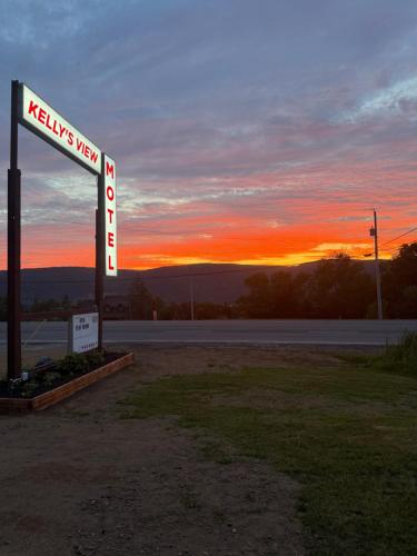 A szálláshely kívülről, Kelly's View Motel in Boularderie East (NS)