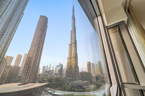 Luxe 2BR with Burj Khalifa View, Dubai
