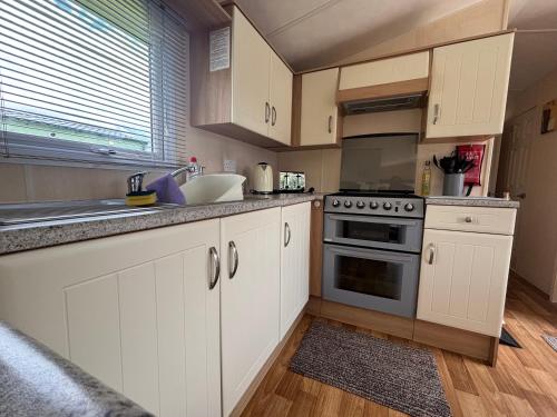 Slaley Forest - Caravan - Sleeps 6 - Pets Allowed in Slaley