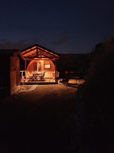 Viesnīcas āriene, Yurts in Cyprus - Koliba Tiny House in Simou