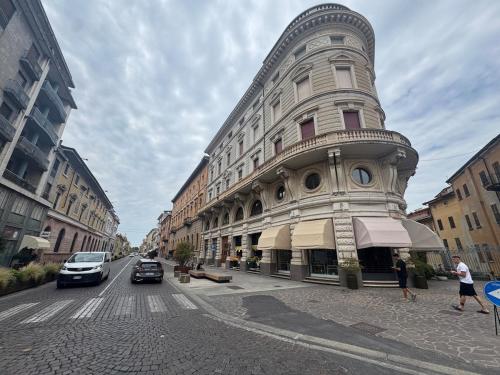 Apt nel cuore di Mantova con garage in มอนโตวา