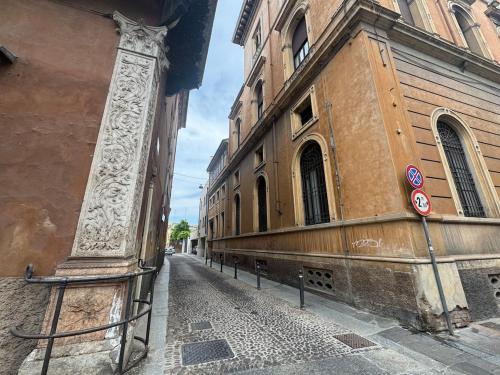 Apt nel cuore di Mantova con garage in มอนโตวา
