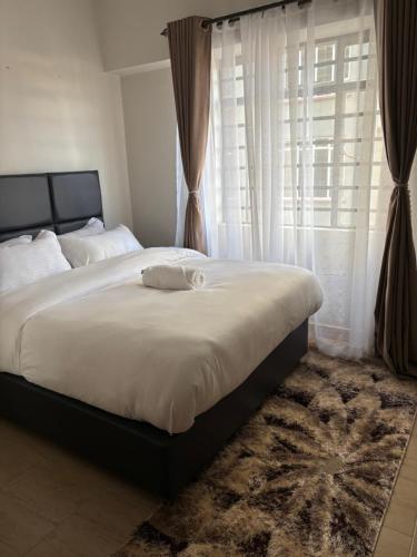 Three-Bedroom Apartment image 9