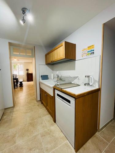 Konyha, Maison de village authentique - De fil en aiguille in Éguzon-Chantôme