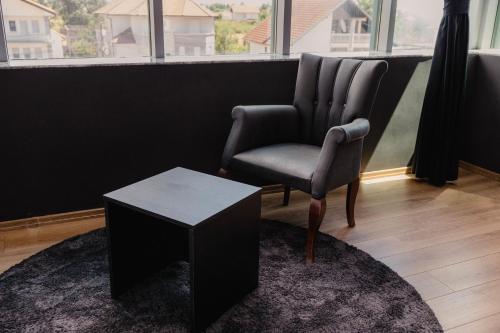 Hotel Impex in Πετζε