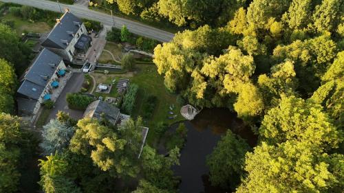 Зовнішній вигляд готелю, Le Moulin de Benneville chambres d'hôtes, petit déjeuner compris (Le Moulin de Benneville chambres d'hotes, petit dejeuner compris) in Оне-Сюр-Одон