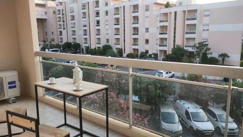 設施, Apartment with residential pool in 勒卡內
