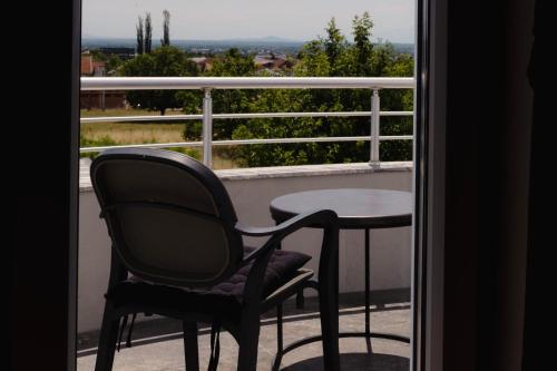 Hotel Impex in Πετζε