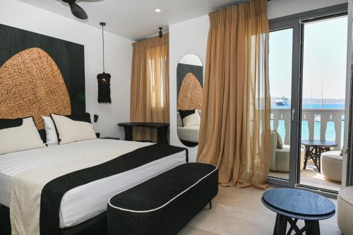 ASTREA Relax Suites