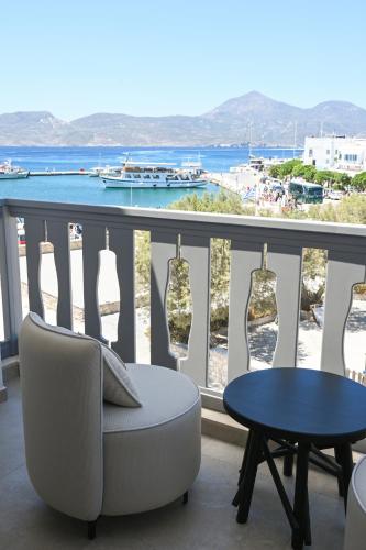 ASTREA Relax Suites in Milos Island