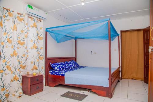 One-Bedroom Apartment image 1