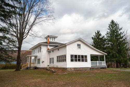 Iekārtas, Minutes to Bristol Mountain, Wineries, Canandaigua in Neiplsa (NY)