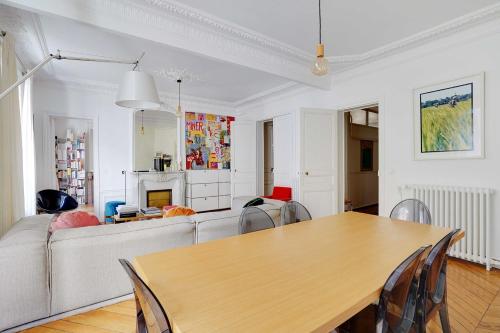 Charming apartment- 2BR-4P- Parc Monceau - image 6