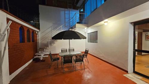 Casa Independiente muy cerca al centro historico - Los Profesionales - image 4