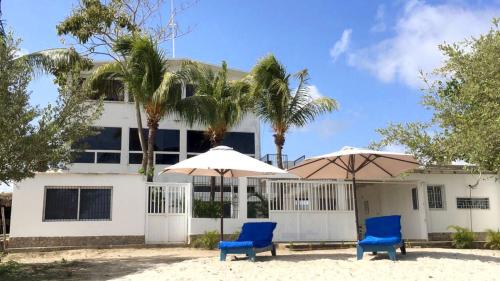 Exterior view, Casa Maya Playa El Yaque near Santiago Mariño Caribbean International Airport
