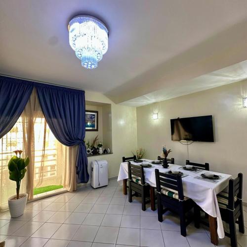 3 Bedroom Apartment With Parking in 샤라프