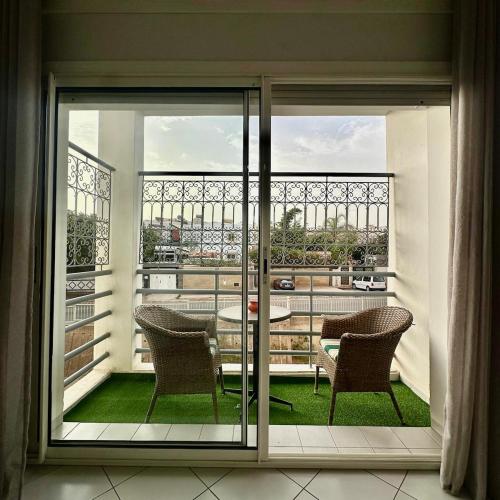 3 Bedroom Apartment With Parking in 샤라프