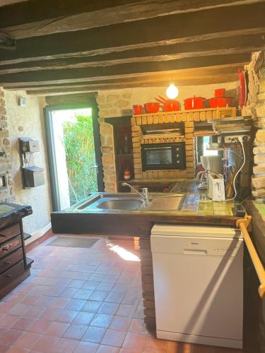 Le gîte de Pommette et Billy, 9 couchages, jardin, endroit calme - Larès (Le gite de Pommette et Billy, 9 couchages, jardin, endroit calme - Lares) in Falaise