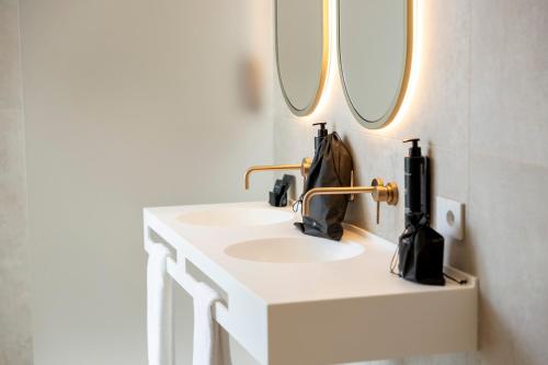 Hotel Suisse - image 2
