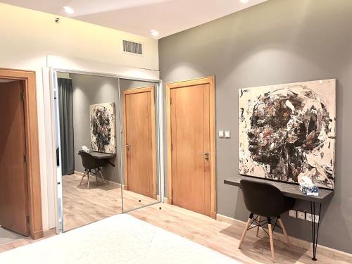 One-Bedroom Apartment image 10