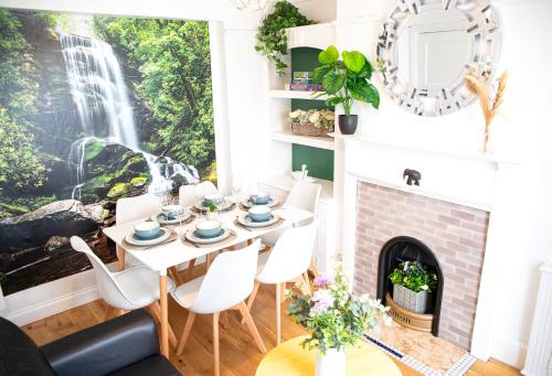 Dotări, Brighton & Hove, 4 bedrooms, 5 beds, Garage in Hove