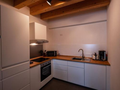 廚房, Holiday apartment in the blue barn in 賓岑