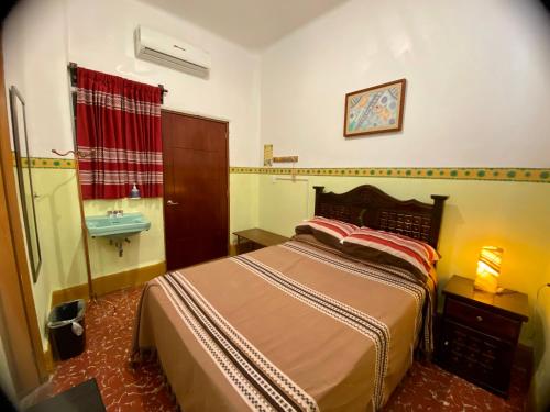 Double Room with Private Bathroom image 7