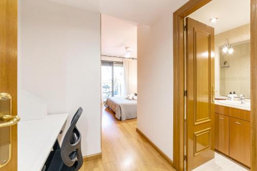 Apartamento en Av. de Francia y C.Artes y Ciencias, Valencie (fotografie 4)